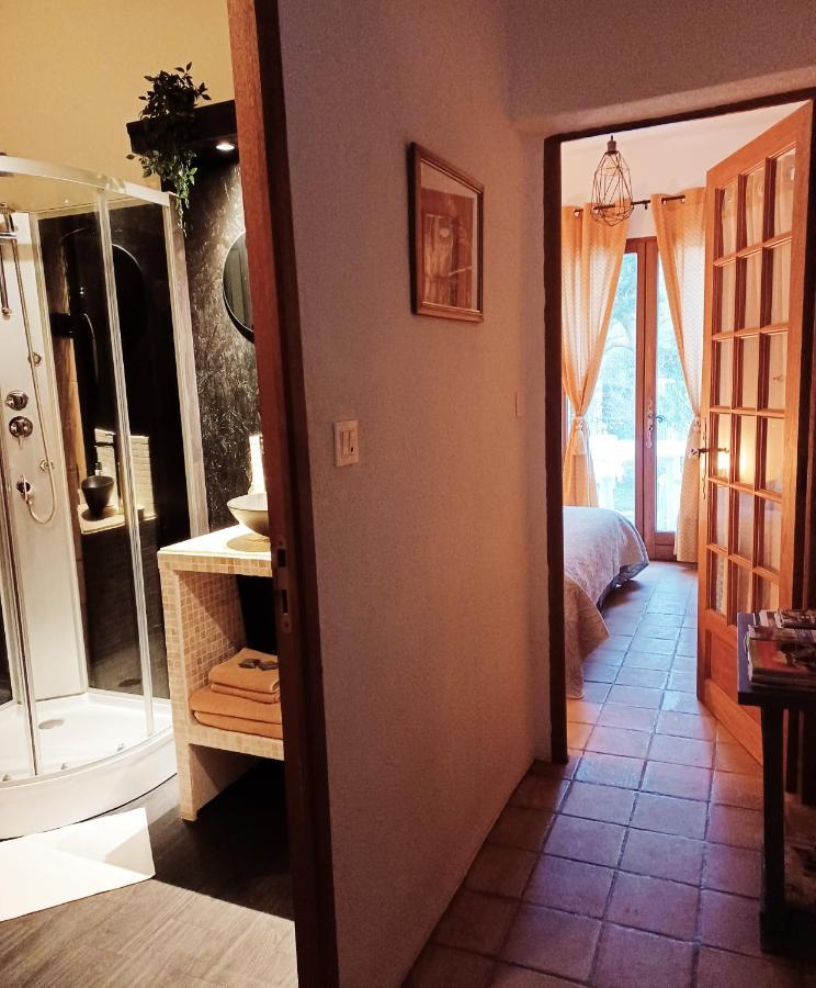Suite Avec Jardin Entre Aix En Provence, Luberon Et Verdon Peyrolles-en-Provence Ngoại thất bức ảnh